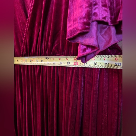 NWT Noelle Red Velvet Midi Dress | Pleated, V-Neck, A-Line | Women’s Plus 2X - Picture 11 of 16